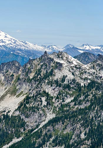 Winter Hikes in Washington Snowy Peaks